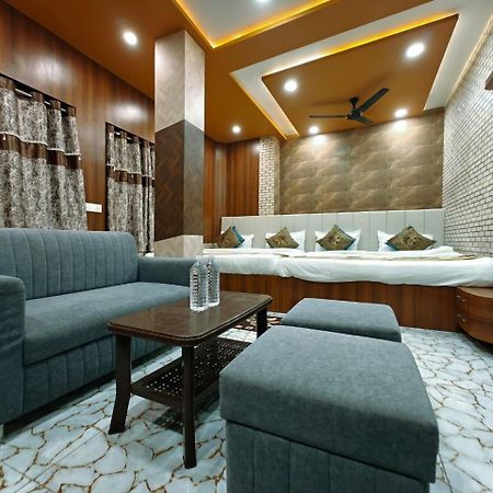 Shri Kailash Pati Guest House- Opposite Kashi Vishwanath Temple Varanasi Ngoại thất bức ảnh