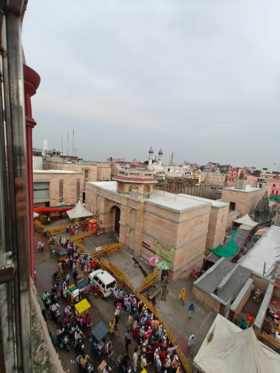Shri Kailash Pati Guest House- Opposite Kashi Vishwanath Temple Varanasi Ngoại thất bức ảnh