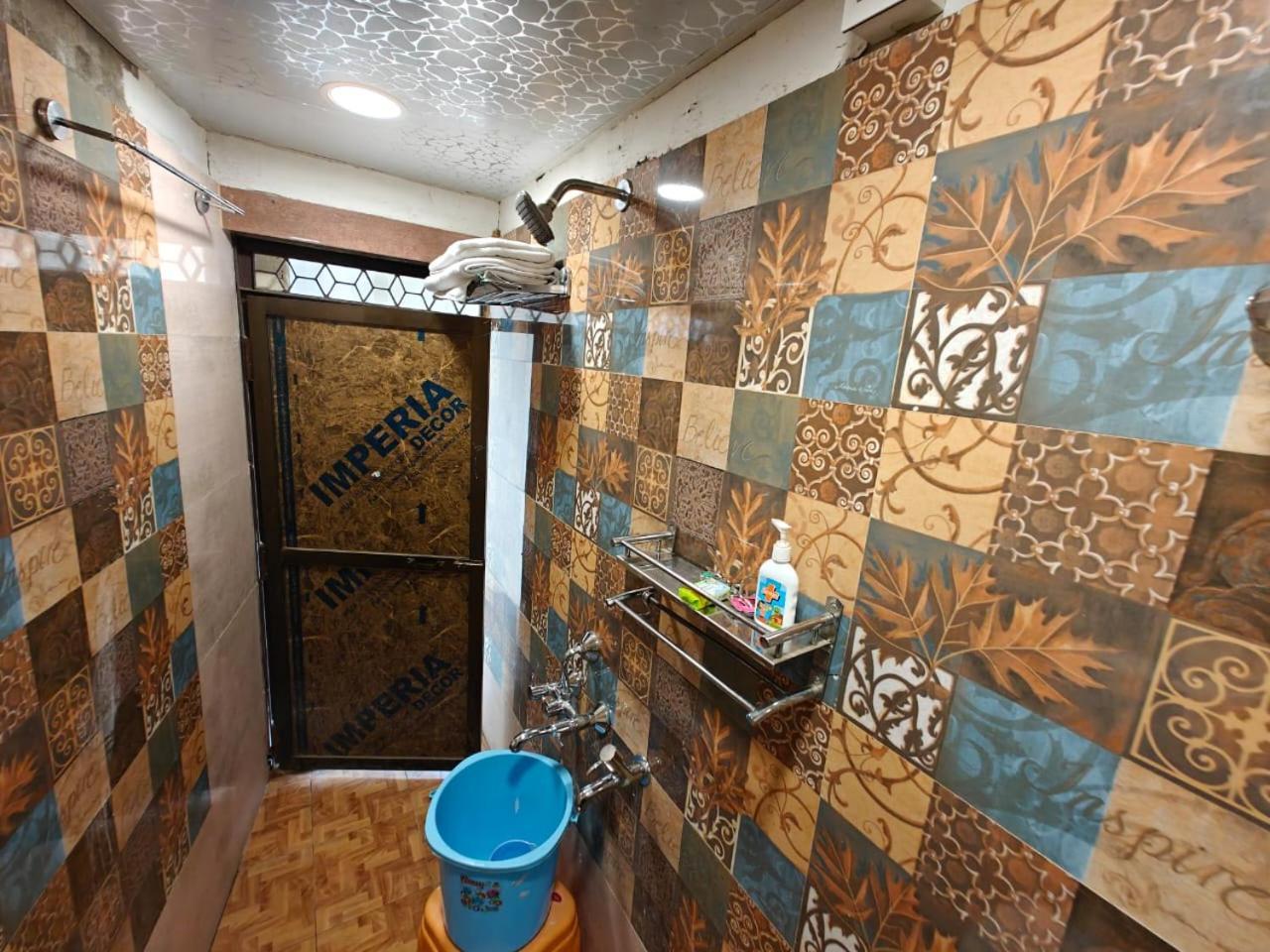 Shri Kailash Pati Guest House- Opposite Kashi Vishwanath Temple Varanasi Ngoại thất bức ảnh